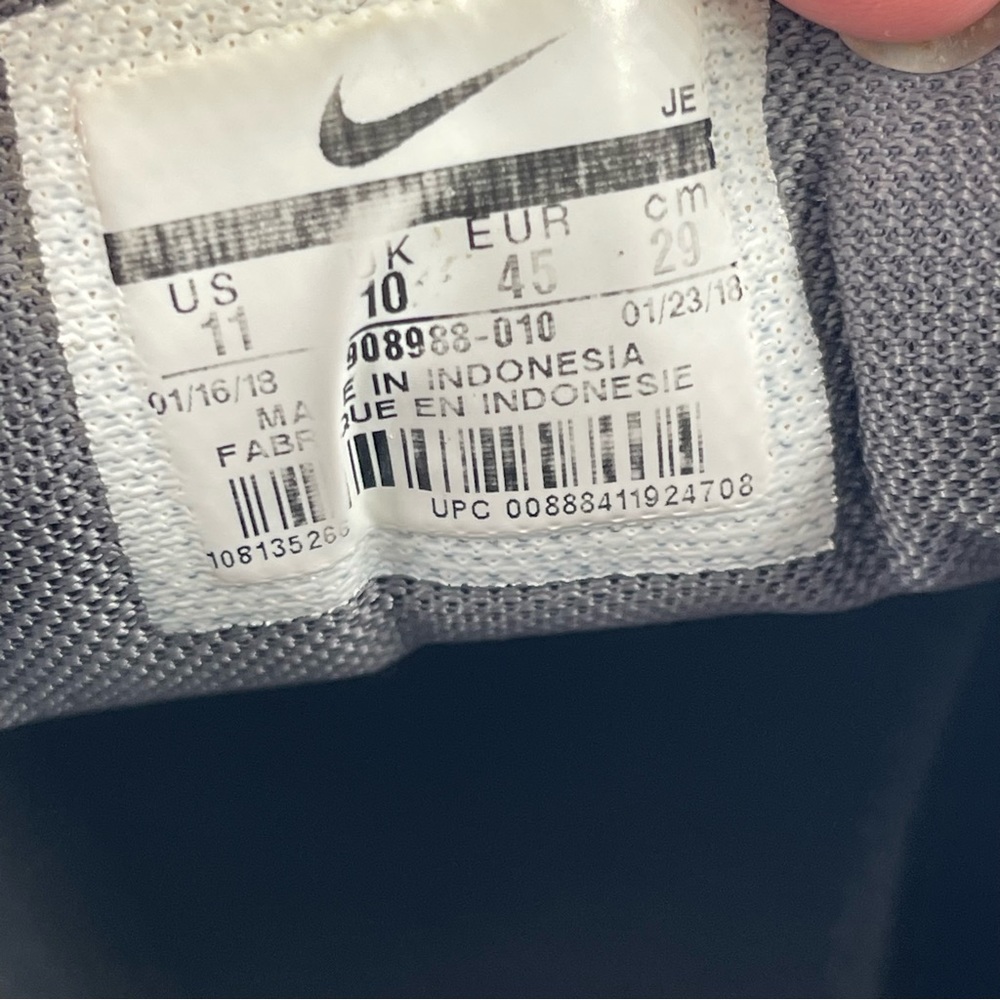 nike revolution 4 4e